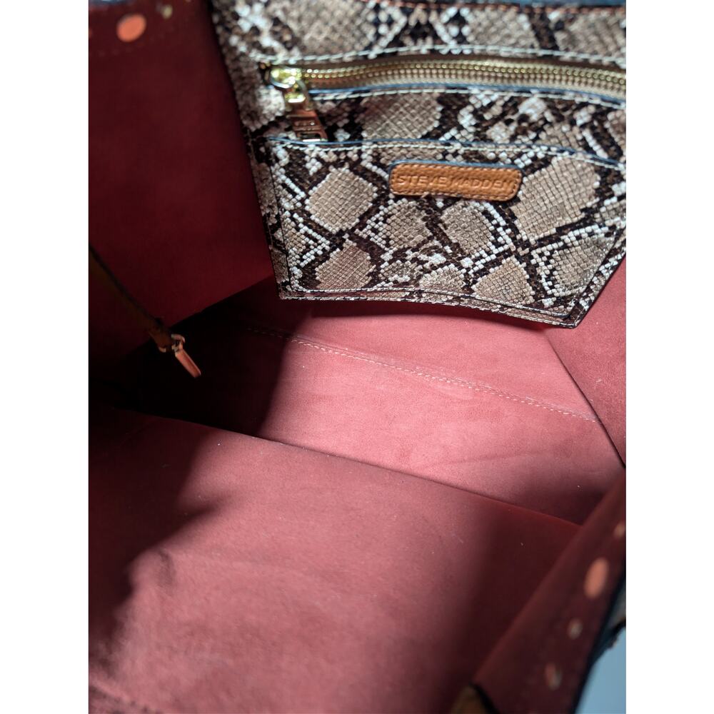 Steve Madden Tote With Matching Snakeskin Bag - P… - image 5